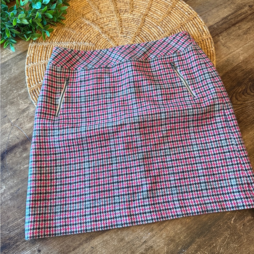 Talbots Pink and Black Houndstooth Pencil Skirt